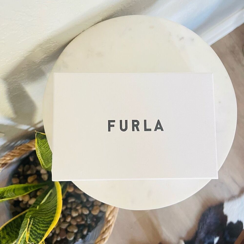 FURLA Classic Credit Card Case Leather Wallet Wristlet, Black,‎ Wrist Strap, NWT - Picture 6 of 16